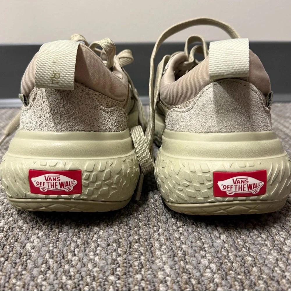 Vans MTE UltraRange Neo VR3 Shoe
color: Mono Sage W8.5 M7 - Picture 3 of 7